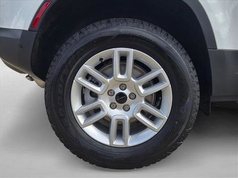 New 2026 Land Rover Defender 110 S AWD/4WD image 10