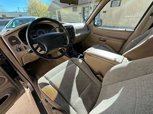Used 1997 Ford Explorer 4WD 4-Door image 13