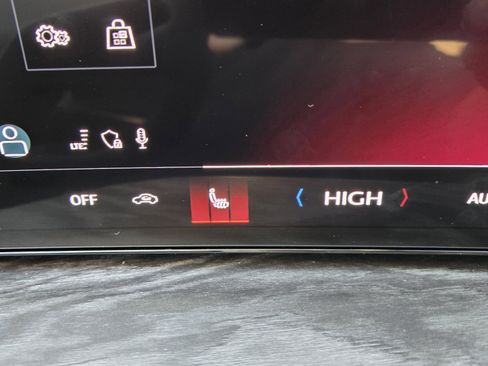 New 2025 Audi Q5 Premium Plus image 27