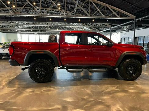 Used 2024 GMC Canyon AT4X w/ AT4X AEV Edition image 6