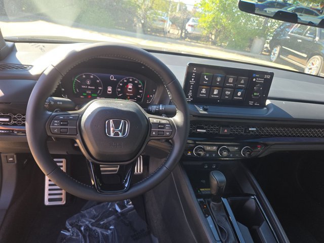 Used 2025 Honda Accord Sport image 17