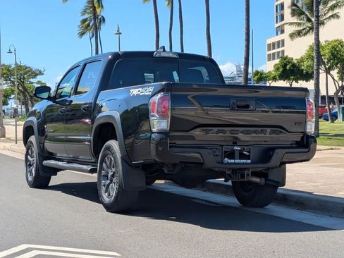 Used 2023 Toyota Tacoma TRD Off-Road w/ TRD Premium Off Road Package AWD/4WD image 3