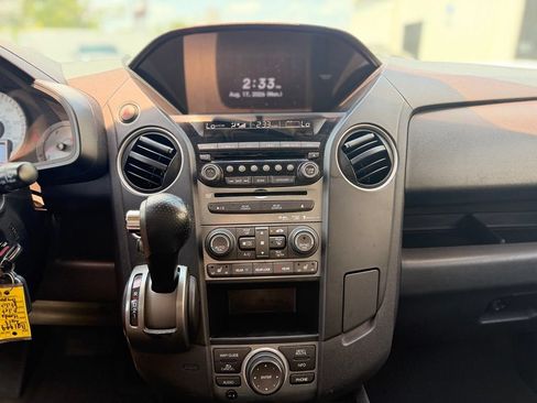 Used 2013 Honda Pilot Touring image 32