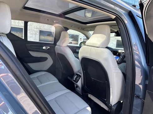 Used 2023 Volvo XC40 B5 Plus w/ Protection Package Premier image 35