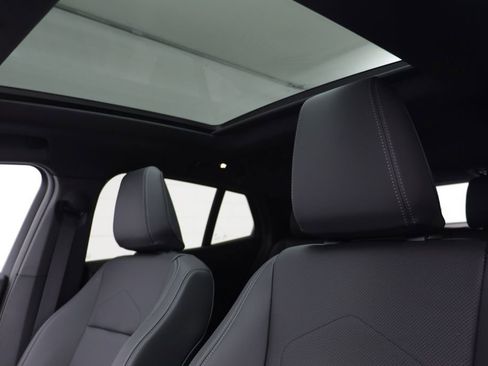 New 2026 BMW X2 xDrive28i w/ Convenience Package AWD/4WD image 13