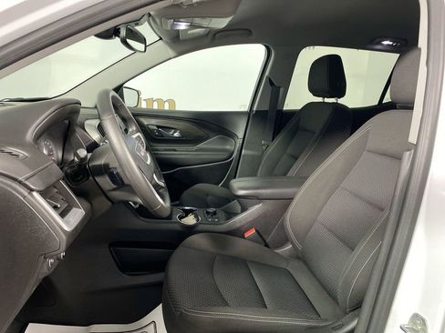 Certified 2024 GMC Terrain SLE w/ Driver Convenience Package FWD image 11