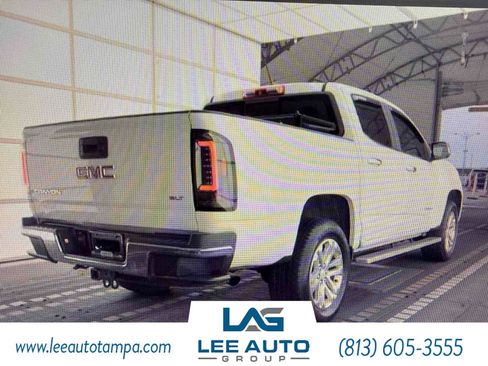 Used 2015 GMC Canyon SLT RWD image 2