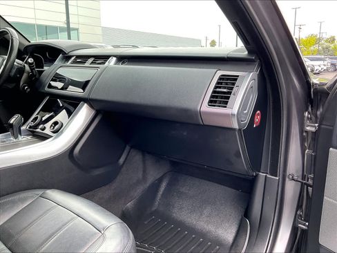 Used 2018 Land Rover Range Rover Sport HSE AWD/4WD image 18