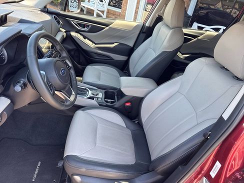 Used 2024 Subaru Forester Limited image 13