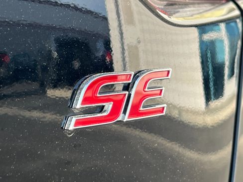 Certified 2025 Toyota Corolla SE w/ Convenience Package image 26