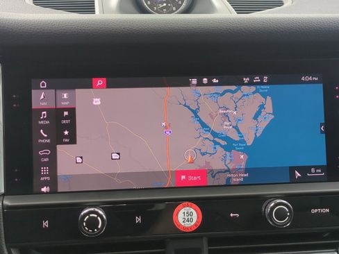 Certified 2026 Porsche Macan AWD/4WD image 14