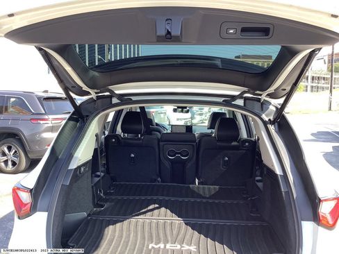 Used 2023 Acura MDX SH-AWD w/ Advance Package image 12
