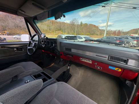 Used 1989 GMC Jimmy 4WD image 24