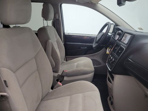 Used 2019 Dodge Grand Caravan SE w/ UConnect Hands-Free Group FWD image 21