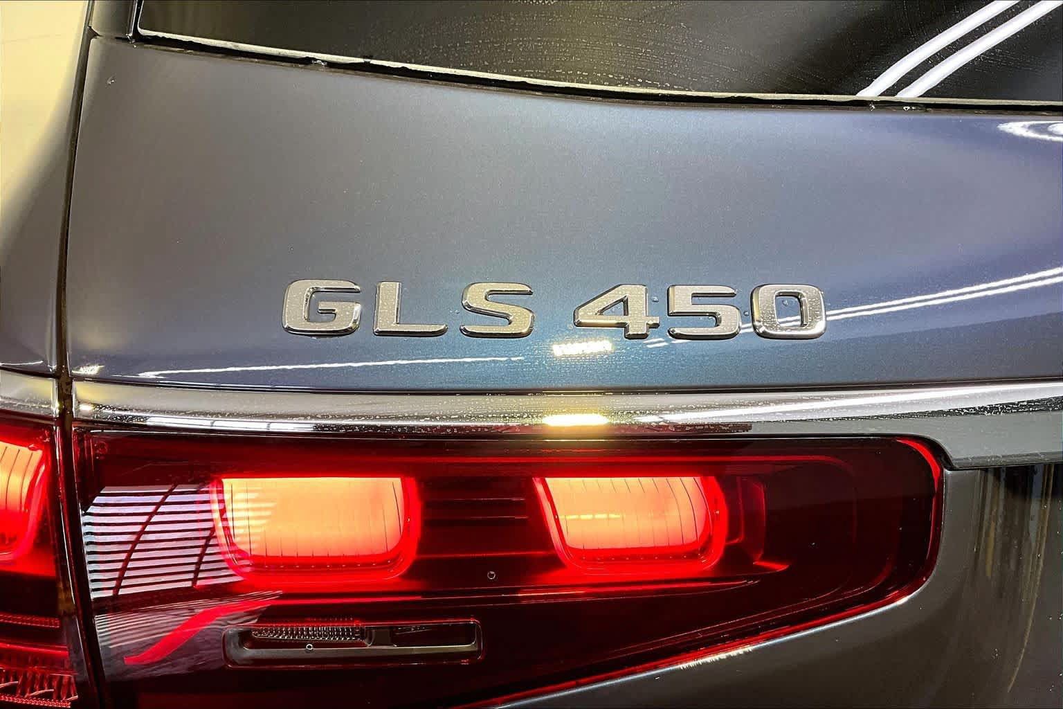 New 2026 Mercedes-Benz GLS 450 4MATIC image 6