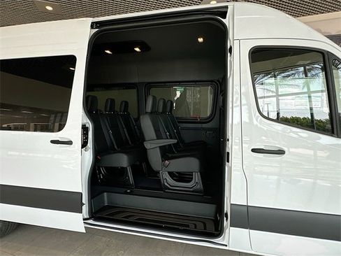 New 2025 Mercedes-Benz Sprinter 2500 image 23