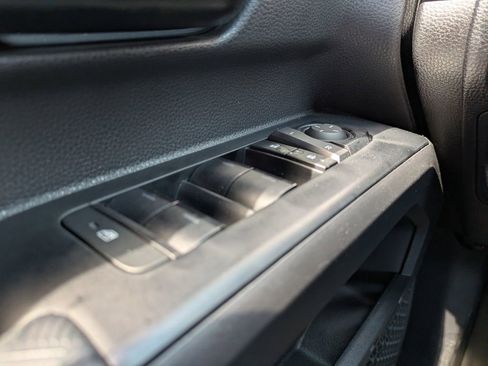 Used 2025 Toyota Tacoma SR5 image 22