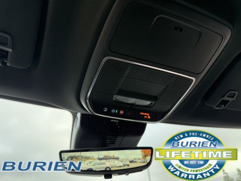 New 2026 Chevrolet Traverse RS image 18