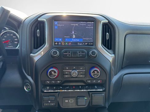 Used 2022 Chevrolet Silverado 2500 High Country w/ Z71 Off-Road Package AWD/4WD image 22