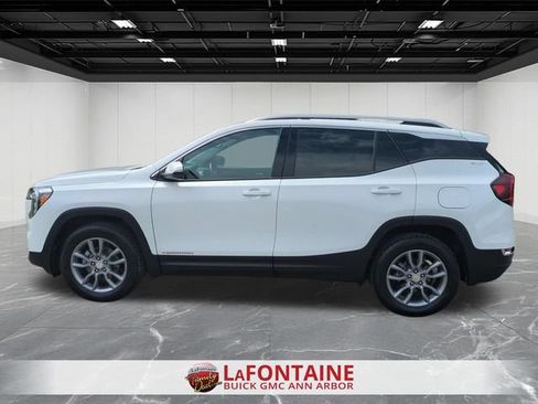 Certified 2024 GMC Terrain SLT AWD/4WD image 4