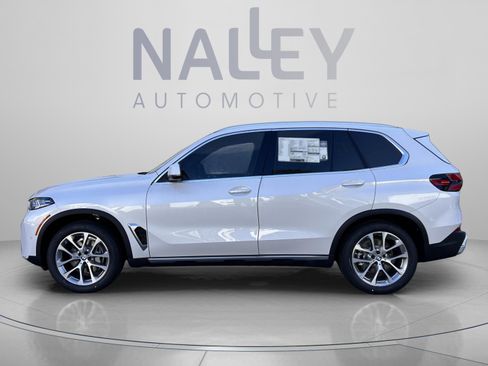 Used 2026 BMW X5 sDrive40i w/ Premium Package RWD image 3