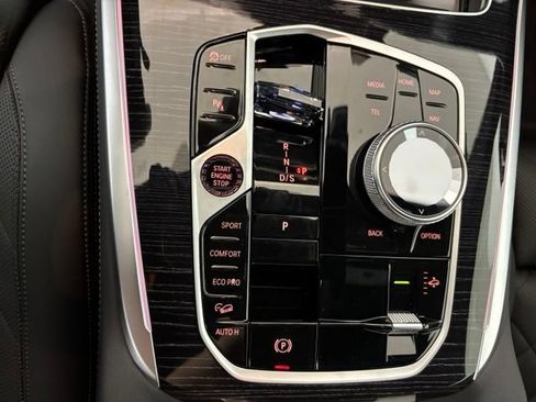New 2027 BMW X7 xDrive40i w/ Executive Package AWD/4WD image 11