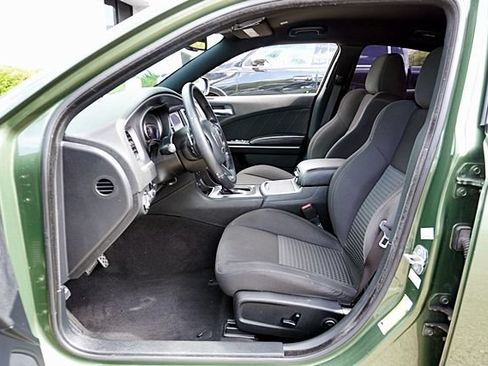 Used 2019 Dodge Charger R/T RWD image 14