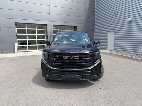 Used 2024 GMC Sierra 1500 Elevation w/ Preferred Package AWD/4WD image 2
