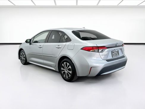 Used 2022 Toyota Corolla LE w/ Premium Interior Package FWD image 6