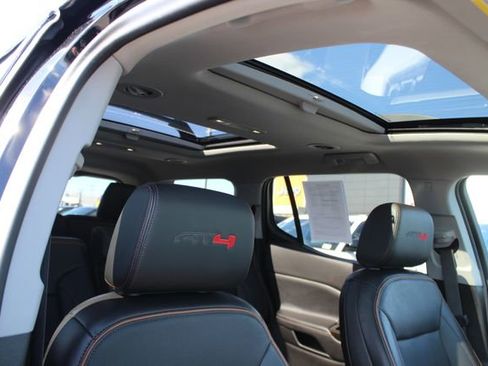 Used 2021 GMC Acadia AT4 image 35