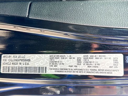 Used 2023 Jeep Wrangler Unlimited image 36