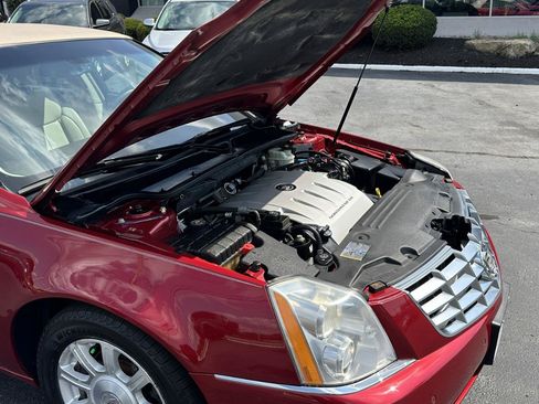Used 2008 Cadillac DTS FWD image 21