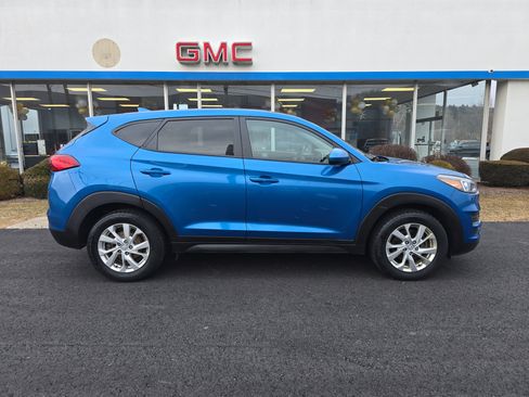 Used 2019 Hyundai Tucson SE image 2