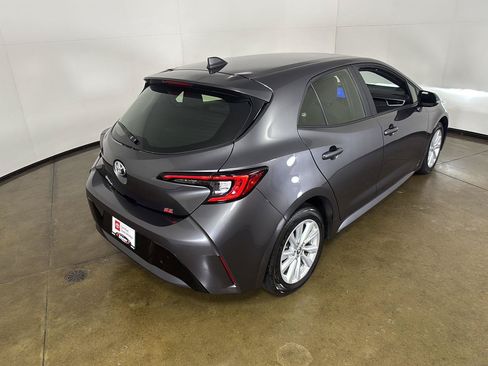Used 2024 Toyota Corolla SE w/ SE Package FWD image 10