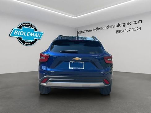 Used 2024 Chevrolet Trax LT w/ LT Convenience Package FWD image 7