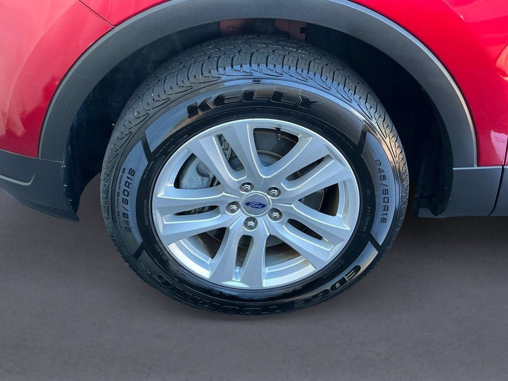 Used 2018 Ford Explorer XLT AWD/4WD image 9