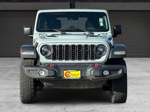 Used 2024 Jeep Wrangler Unlimited Rubicon image 10