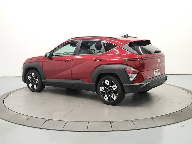 Used 2025 Hyundai Kona SEL FWD image 6