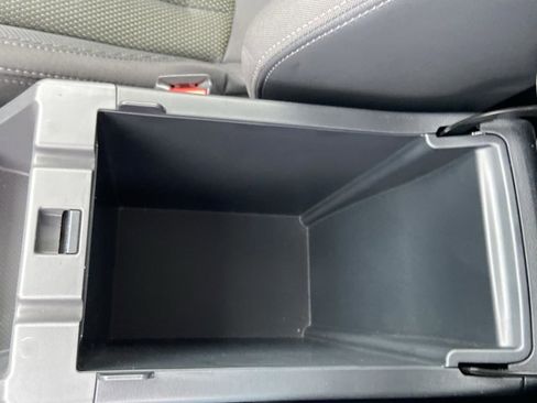 Used 2024 Subaru Crosstrek 2.0i Premium image 40