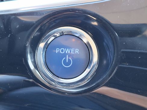 Used 2018 Toyota Prius Four Touring w/ Premium Convenience Package image 32