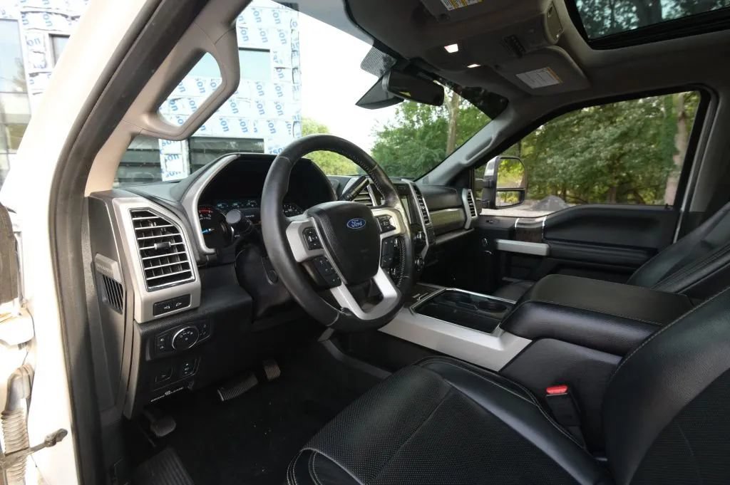 Used 2017 Ford F350 Lariat w/ Lariat Ultimate Package AWD/4WD image 46