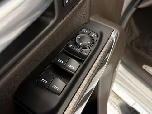 Used 2020 Chevrolet Silverado 2500 LTZ w/ LTZ Texas Edition AWD/4WD image 12