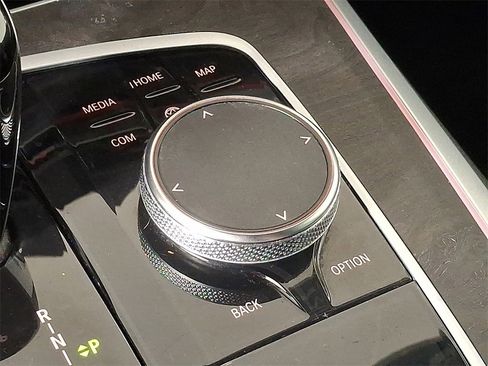 Used 2022 BMW X5 xDrive40i w/ Premium Package image 26