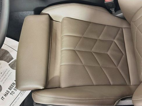 Used 2024 BMW 530i w/ Premium Package RWD image 19