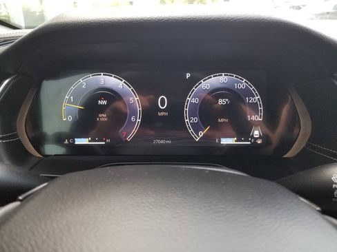 Used 2024 Jeep Grand Cherokee Altitude AWD/4WD image 20