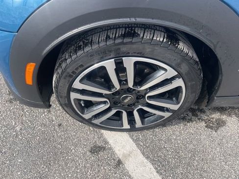 Certified 2024 MINI Cooper S image 11