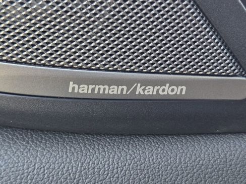 Used 2021 BMW 530i w/ Premium Package image 15