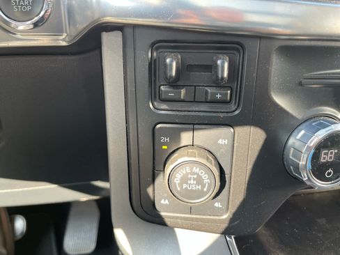 Used 2021 Ford F150 Lariat w/ Equipment Group 502A High AWD/4WD image 19