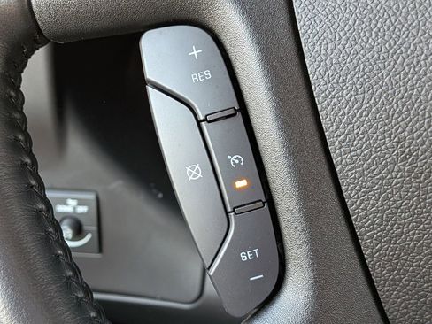 Used 2023 GMC Savana 2500 w/ Driver Convenience Package image 22