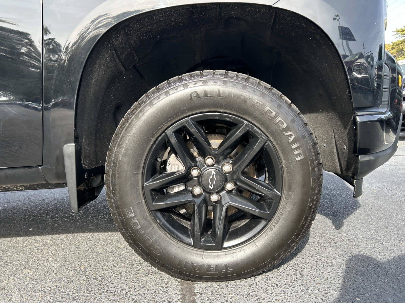 Used 2019 Chevrolet Silverado 1500 RST w/ Z71 Off-Road Package AWD/4WD image 30
